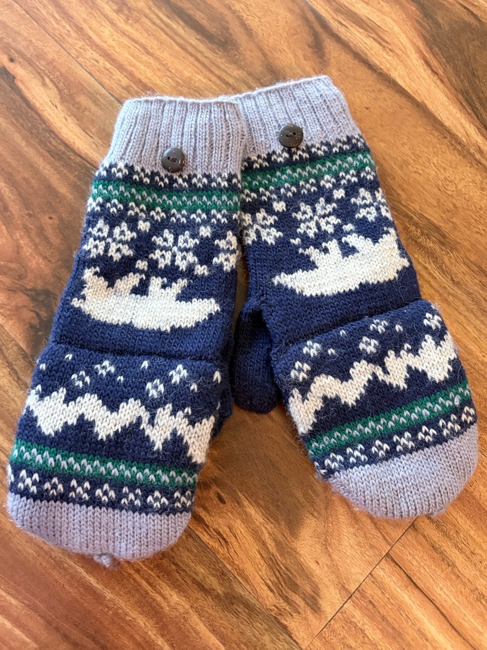 French Knot Women’s Hand Embroidered Polar Bear Tilly Convertible Knit Mittens